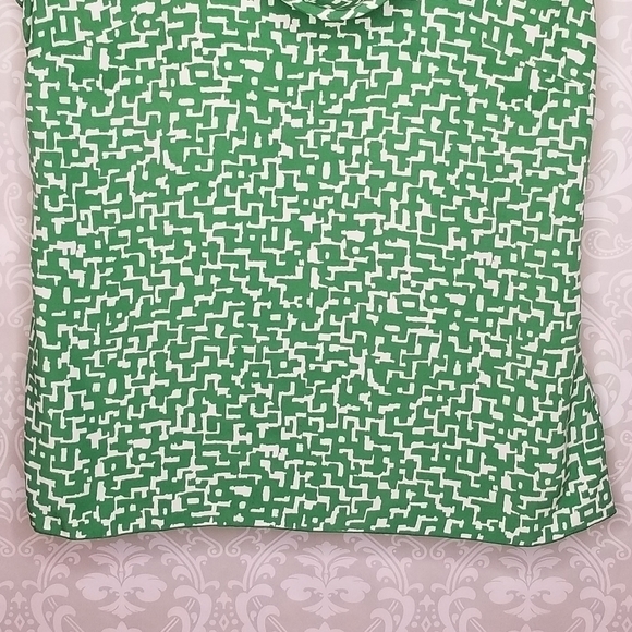 Banana‎ Republic Size 2 Green Sleeveless Cowl Neck Top - Picture 4 of 8